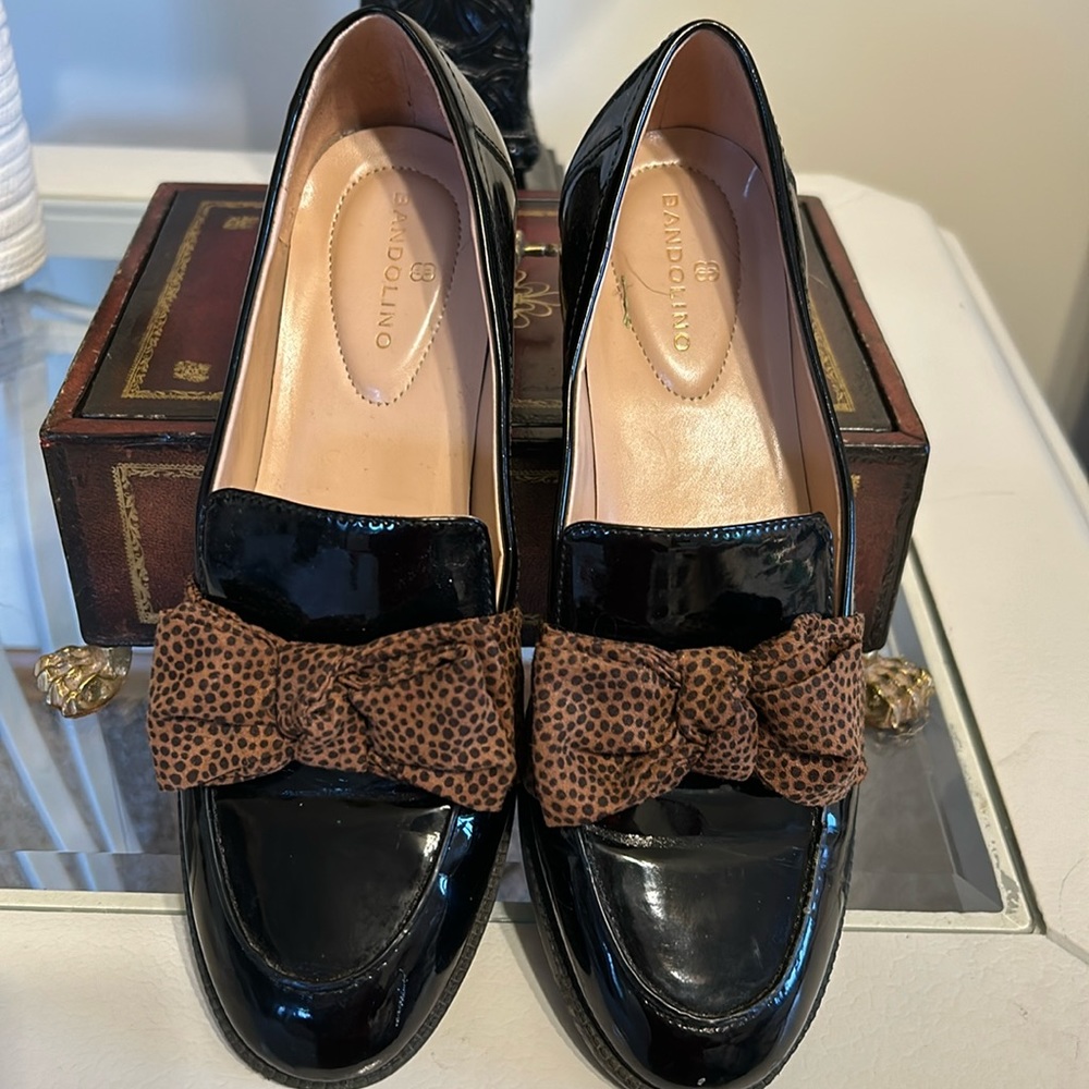 Pre-owned Bandolino  shoes size 8.